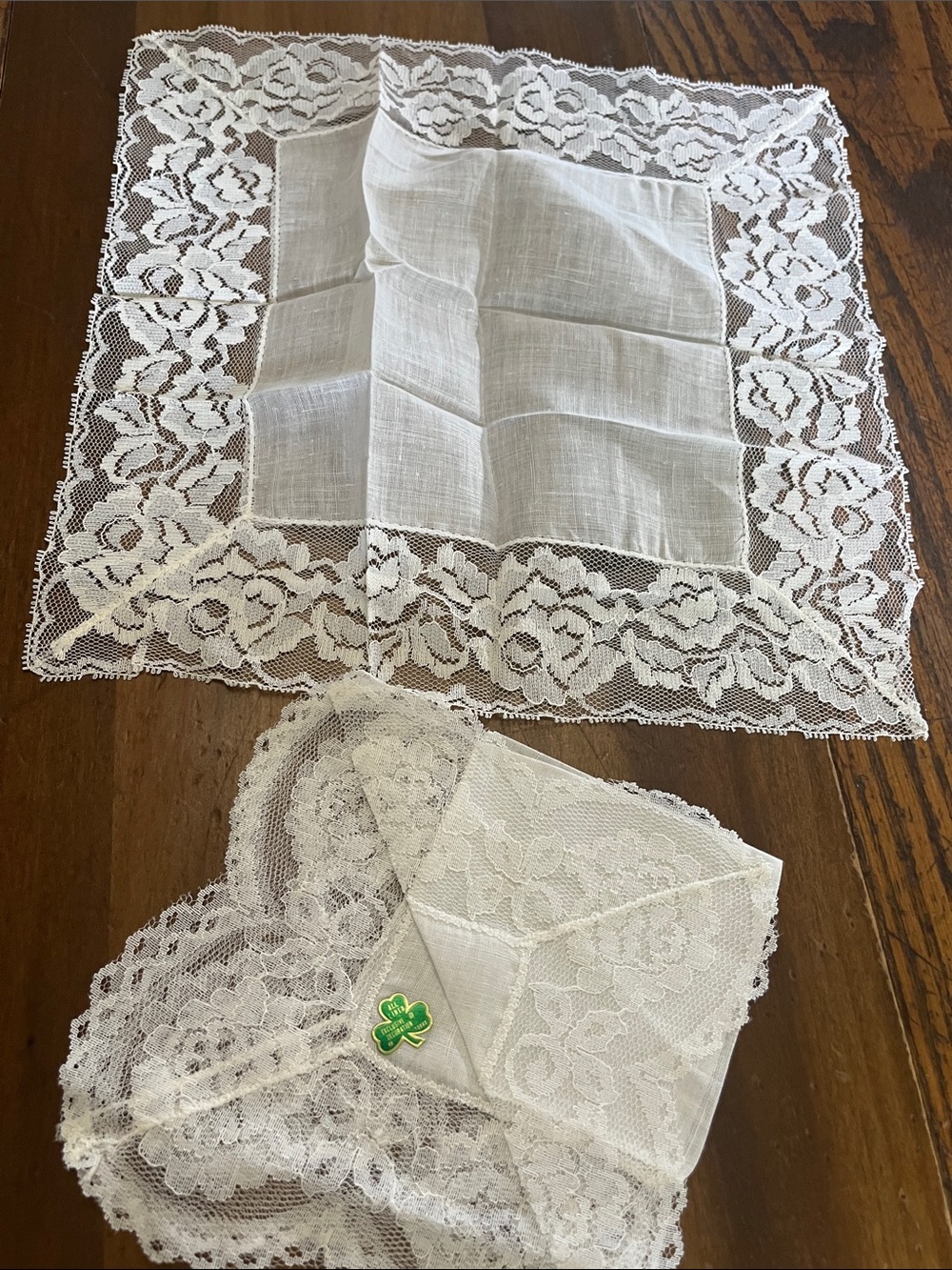 Vintage linenLace Handkerchiefs — White Floral Lace